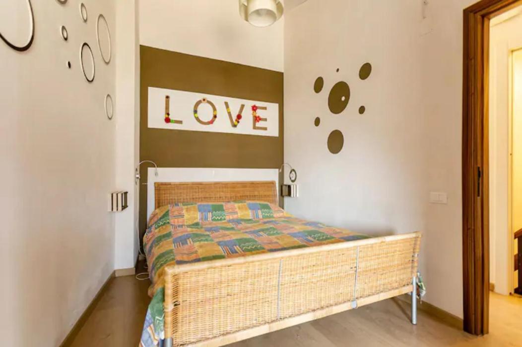 Stanza Con Terrazzo Vista Lago - Lakeholiday Castel di Tora Exterior photo